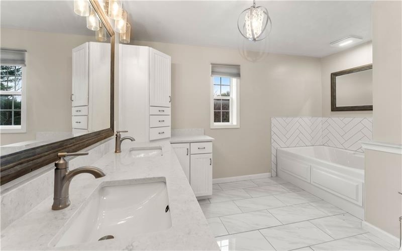 134 Burke Rd, Farmington, 15437, 4 Bedrooms Bedrooms, ,3.1 BathroomsBathrooms,Residential,For Sale,Burke Rd,1699838