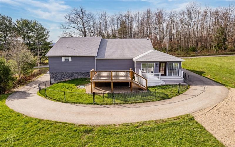 134 Burke Rd, Farmington, 15437, 4 Bedrooms Bedrooms, ,3.1 BathroomsBathrooms,Residential,For Sale,Burke Rd,1699838