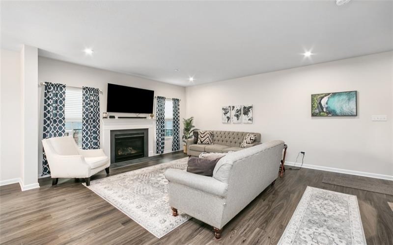 7005 Augusta Ln, Jeannette, 15644, 3 Bedrooms Bedrooms, 10 Rooms Rooms,2.1 BathroomsBathrooms,Residential,For Sale,Augusta Ln,1699881