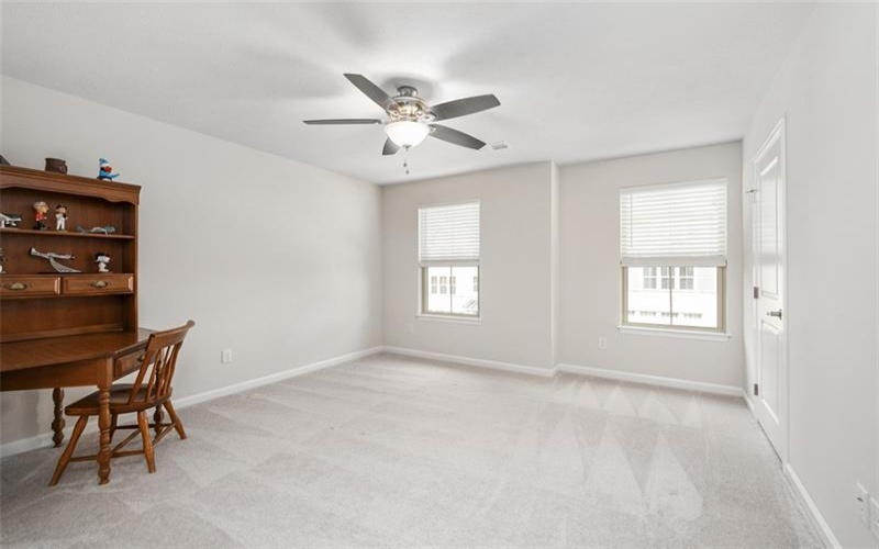 7005 Augusta Ln, Jeannette, 15644, 3 Bedrooms Bedrooms, 10 Rooms Rooms,2.1 BathroomsBathrooms,Residential,For Sale,Augusta Ln,1699881