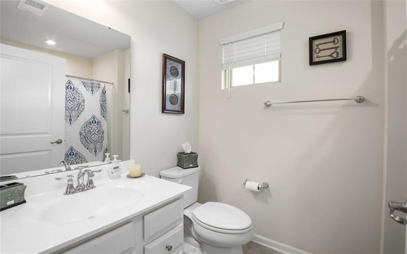 7005 Augusta Ln, Jeannette, 15644, 3 Bedrooms Bedrooms, 10 Rooms Rooms,2.1 BathroomsBathrooms,Residential,For Sale,Augusta Ln,1699881