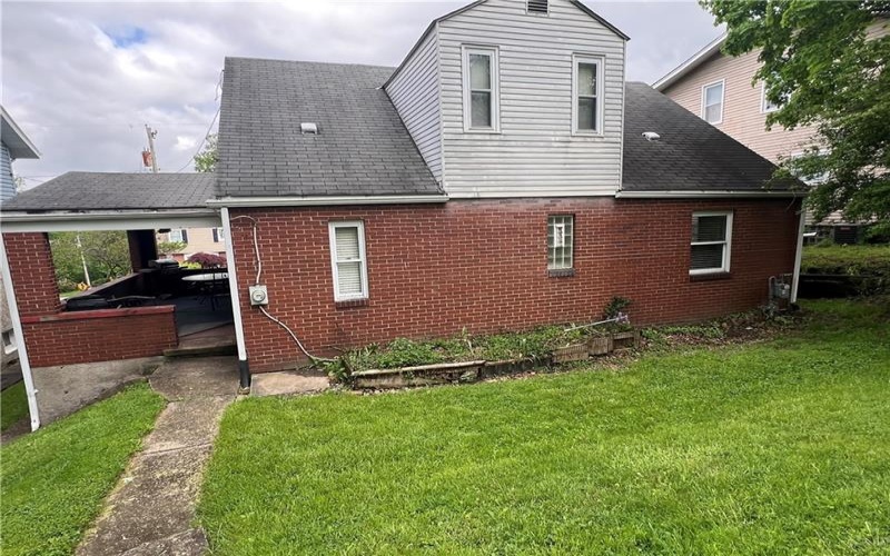 414 Argonne Dr, New Kensington, 15068, 2 Bedrooms Bedrooms, 5 Rooms Rooms,1 BathroomBathrooms,Residential,For Sale,Argonne Dr,1699925