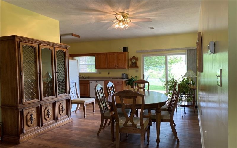 60 David Dr., Lower Burrell, 15068, 2 Bedrooms Bedrooms, 6 Rooms Rooms,2 BathroomsBathrooms,Residential,For Sale,David Dr.,1699950