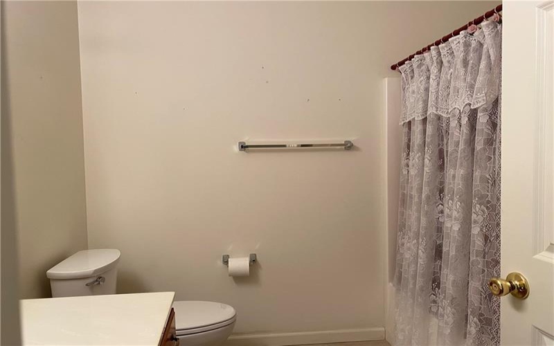 60 David Dr., Lower Burrell, 15068, 2 Bedrooms Bedrooms, 6 Rooms Rooms,2 BathroomsBathrooms,Residential,For Sale,David Dr.,1699950