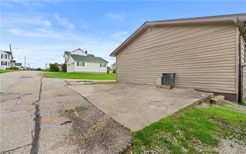 206 Constitution Street, Perryopolis, 15473, 3 Bedrooms Bedrooms, 10 Rooms Rooms,1.1 BathroomsBathrooms,Residential,For Sale,Constitution Street,1699969