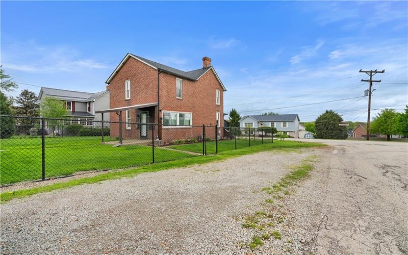206 Constitution Street, Perryopolis, 15473, 3 Bedrooms Bedrooms, 10 Rooms Rooms,1.1 BathroomsBathrooms,Residential,For Sale,Constitution Street,1699969