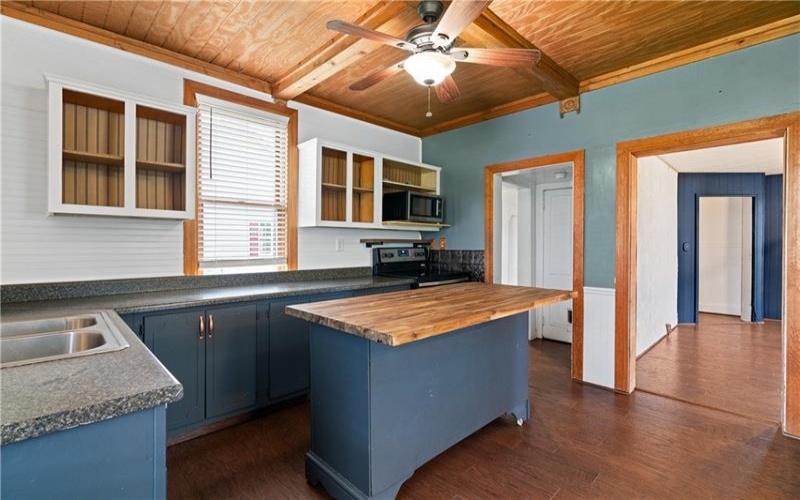 206 Constitution Street, Perryopolis, 15473, 3 Bedrooms Bedrooms, 10 Rooms Rooms,1.1 BathroomsBathrooms,Residential,For Sale,Constitution Street,1699969