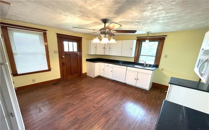 3016 Leechburg Rd, Lower Burrell, 15068, ,Multi-unit,For Sale,Leechburg Rd,1699987
