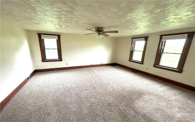 3016 Leechburg Rd, Lower Burrell, 15068, ,Multi-unit,For Sale,Leechburg Rd,1699987