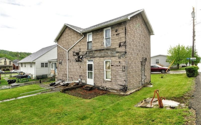 105 Cleveland Rd, Elco, 15434, 2 Bedrooms Bedrooms, 6 Rooms Rooms,1 BathroomBathrooms,Residential,For Sale,Cleveland Rd,1699995