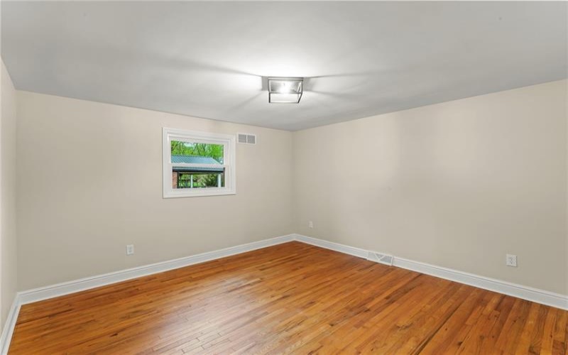 120 Candlelite Dr, McMurray, 15317, 4 Bedrooms Bedrooms, 11 Rooms Rooms,3.1 BathroomsBathrooms,Residential,For Sale,Candlelite Dr,1700015