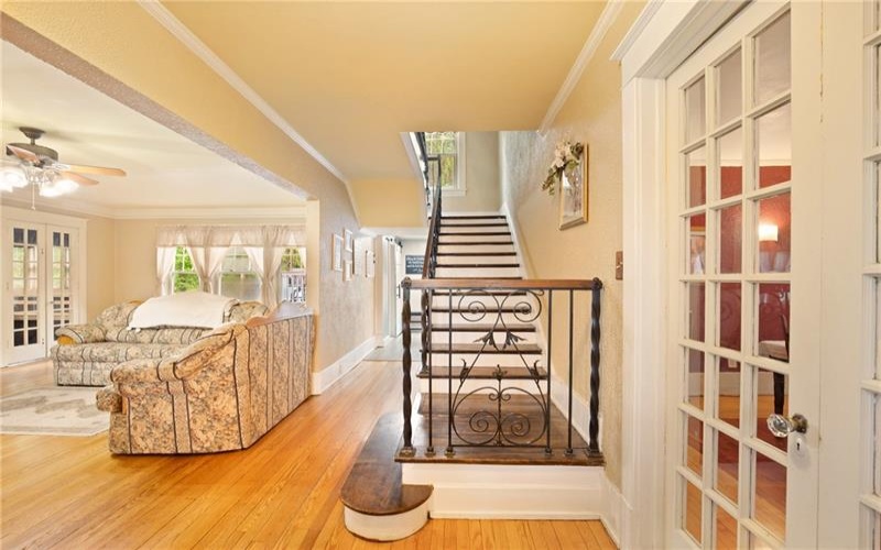 932 Luzerne Street, Johnstown, 15905, 5 Bedrooms Bedrooms, ,3.1 BathroomsBathrooms,Residential,For Sale,Luzerne Street,1700033