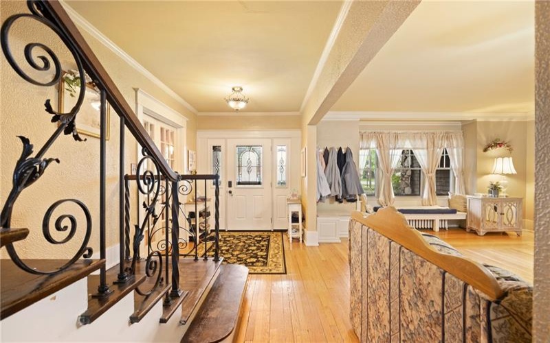 932 Luzerne Street, Johnstown, 15905, 5 Bedrooms Bedrooms, ,3.1 BathroomsBathrooms,Residential,For Sale,Luzerne Street,1700033