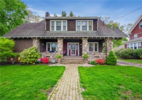 932 Luzerne Street, Johnstown, 15905, 5 Bedrooms Bedrooms, ,3.1 BathroomsBathrooms,Residential,For Sale,Luzerne Street,1700033