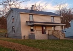 240 Roosevelt St, Washington, 15301, 3 Bedrooms Bedrooms, ,1 BathroomBathrooms,Residential,For Sale,Roosevelt St,1689216