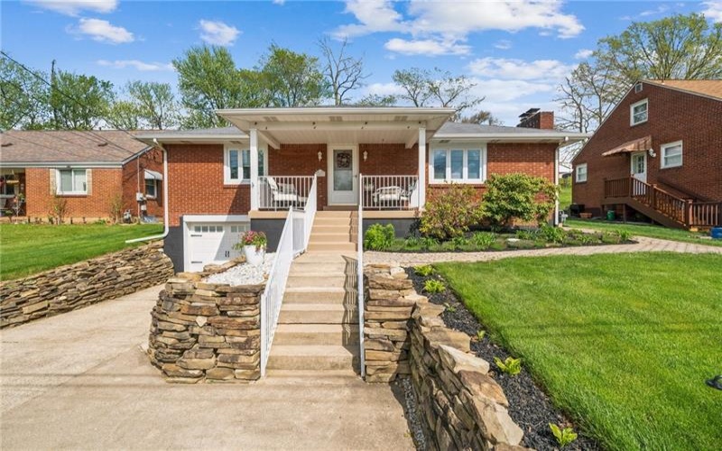 259 Bethel Rd, Irwin, 15642, 2 Bedrooms Bedrooms, 6 Rooms Rooms,2 BathroomsBathrooms,Residential,For Sale,Bethel Rd,1699657