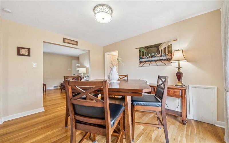 259 Bethel Rd, Irwin, 15642, 2 Bedrooms Bedrooms, 6 Rooms Rooms,2 BathroomsBathrooms,Residential,For Sale,Bethel Rd,1699657