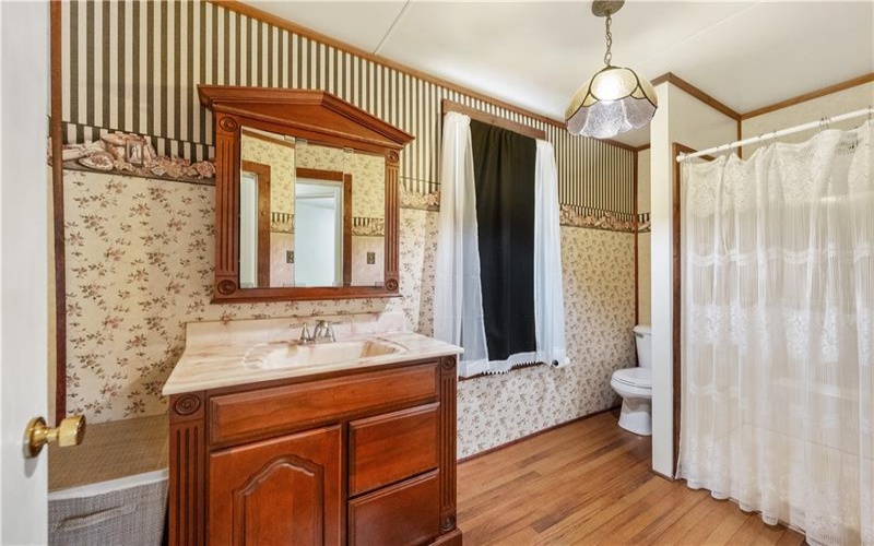 10 Cross Street, New Salem, 15468, 3 Bedrooms Bedrooms, 9 Rooms Rooms,2.1 BathroomsBathrooms,Residential,For Sale,Cross Street,1699990