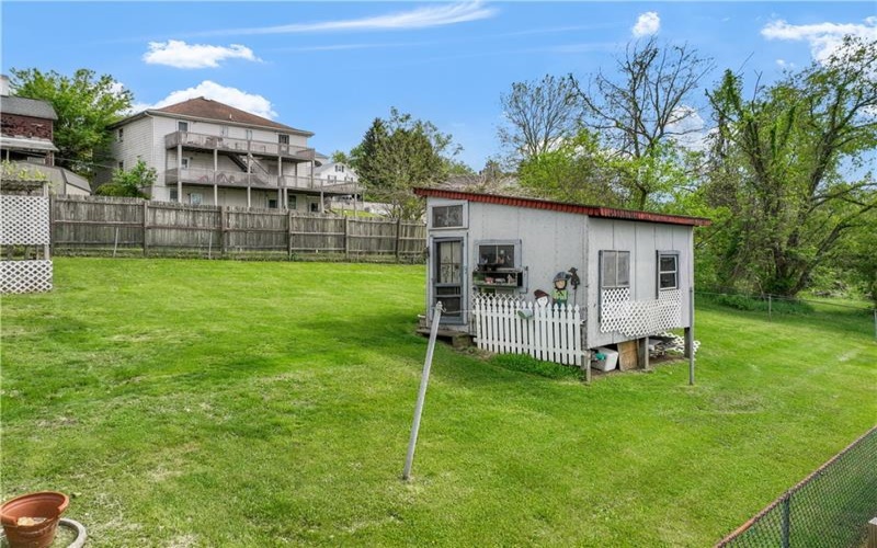 10 Cross Street, New Salem, 15468, 3 Bedrooms Bedrooms, 9 Rooms Rooms,2.1 BathroomsBathrooms,Residential,For Sale,Cross Street,1699990