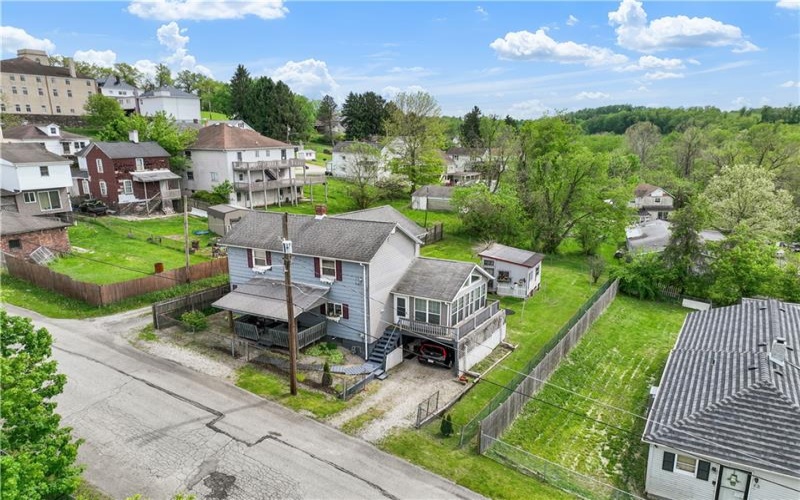10 Cross Street, New Salem, 15468, 3 Bedrooms Bedrooms, 9 Rooms Rooms,2.1 BathroomsBathrooms,Residential,For Sale,Cross Street,1699990
