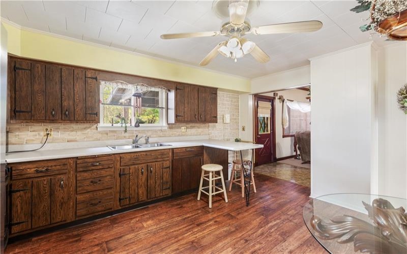 10 Cross Street, New Salem, 15468, 3 Bedrooms Bedrooms, 9 Rooms Rooms,2.1 BathroomsBathrooms,Residential,For Sale,Cross Street,1699990