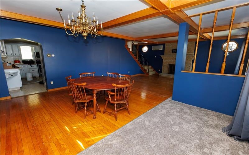 813 Green St, California, 15419, 4 Bedrooms Bedrooms, 12 Rooms Rooms,1.2 BathroomsBathrooms,Residential,For Sale,Green St,1700086