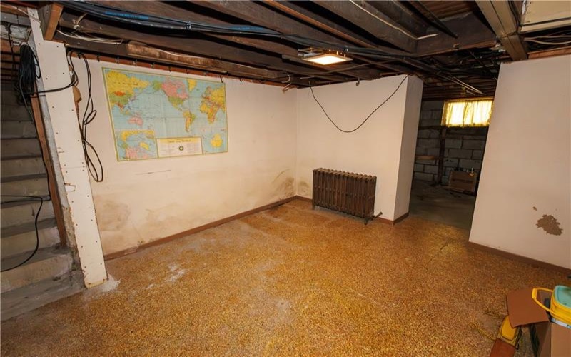 813 Green St, California, 15419, 4 Bedrooms Bedrooms, 12 Rooms Rooms,1.2 BathroomsBathrooms,Residential,For Sale,Green St,1700086