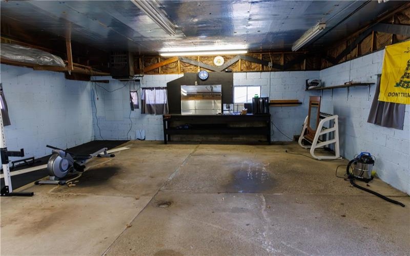 813 Green St, California, 15419, 4 Bedrooms Bedrooms, 12 Rooms Rooms,1.2 BathroomsBathrooms,Residential,For Sale,Green St,1700086