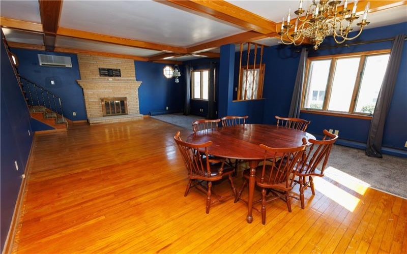 813 Green St, California, 15419, 4 Bedrooms Bedrooms, 12 Rooms Rooms,1.2 BathroomsBathrooms,Residential,For Sale,Green St,1700086