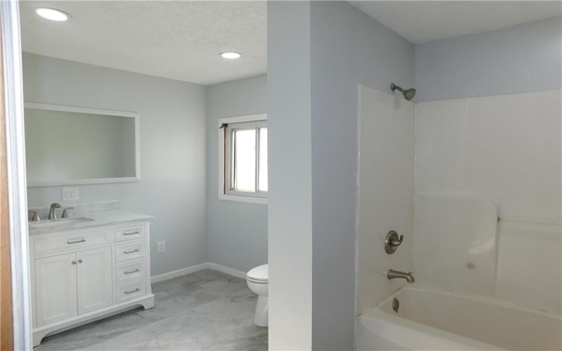 140 Center Avenue, Uniontown, 15401, 3 Bedrooms Bedrooms, ,1.1 BathroomsBathrooms,Residential,For Sale,Center Avenue,1700114