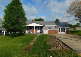 140 Center Avenue, Uniontown, 15401, 3 Bedrooms Bedrooms, ,1.1 BathroomsBathrooms,Residential,For Sale,Center Avenue,1700114