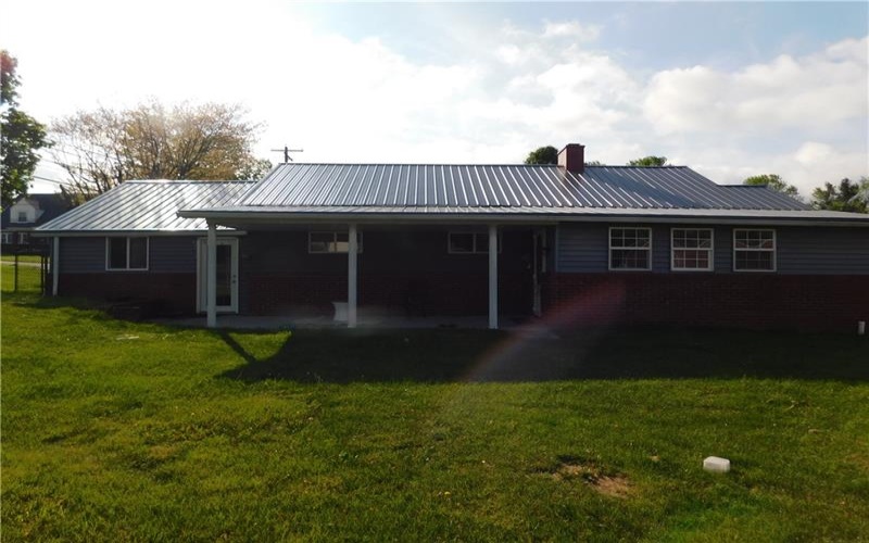 140 Center Avenue, Uniontown, 15401, 3 Bedrooms Bedrooms, ,1.1 BathroomsBathrooms,Residential,For Sale,Center Avenue,1700114