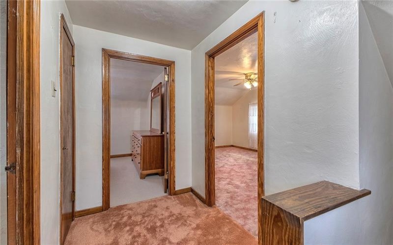 90 Glenview Ave, Greensburg, 15601, 2 Bedrooms Bedrooms, 8 Rooms Rooms,1 BathroomBathrooms,Residential,For Sale,Glenview Ave,1700139