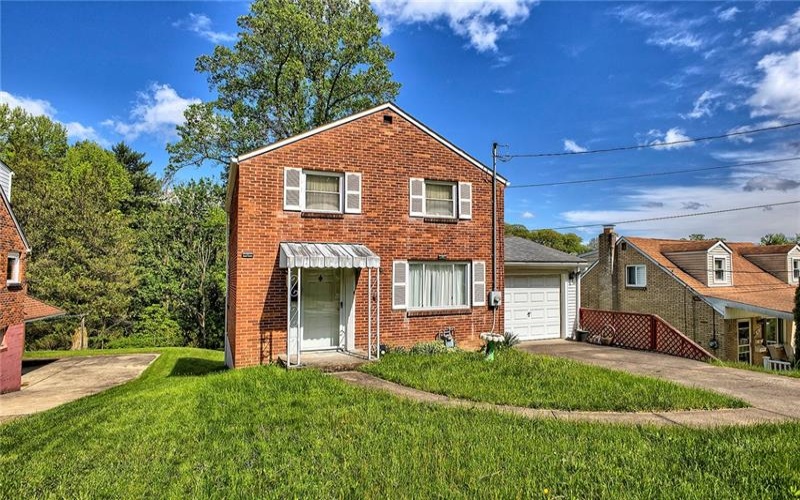 90 Glenview Ave, Greensburg, 15601, 2 Bedrooms Bedrooms, 8 Rooms Rooms,1 BathroomBathrooms,Residential,For Sale,Glenview Ave,1700139