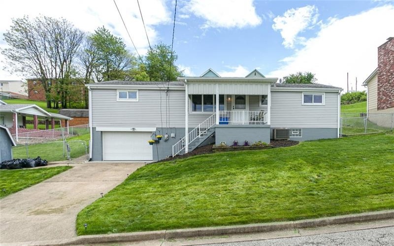 1104 Bennett Ave, Jeannette, 15644, 3 Bedrooms Bedrooms, ,1.1 BathroomsBathrooms,Residential,For Sale,Bennett Ave,1700153