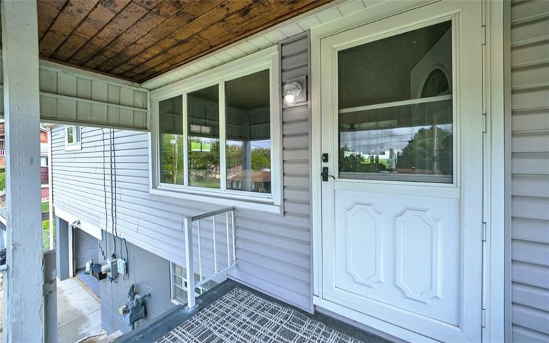 1104 Bennett Ave, Jeannette, 15644, 3 Bedrooms Bedrooms, ,1.1 BathroomsBathrooms,Residential,For Sale,Bennett Ave,1700153