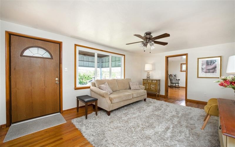 1104 Bennett Ave, Jeannette, 15644, 3 Bedrooms Bedrooms, ,1.1 BathroomsBathrooms,Residential,For Sale,Bennett Ave,1700153