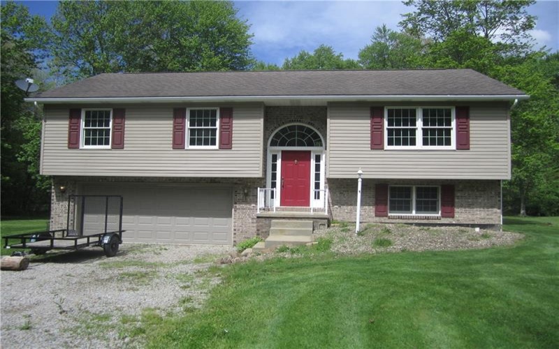 104 MAPLEWOOD AVE MAPLEWOOD AVE, CARMICHAELS, 15320, 3 Bedrooms Bedrooms, ,3 BathroomsBathrooms,Residential,For Sale,MAPLEWOOD AVE,1700161