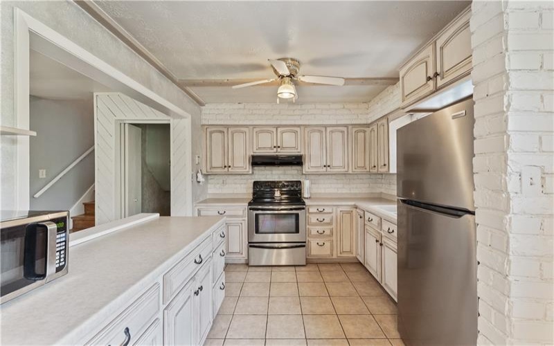 611 Cedar Grove Rd, Burgettstown, 15021, 4 Bedrooms Bedrooms, 10 Rooms Rooms,1.1 BathroomsBathrooms,Residential,For Sale,Cedar Grove Rd,1700171