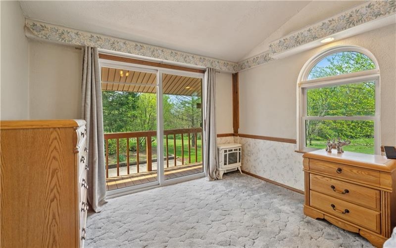 611 Cedar Grove Rd, Burgettstown, 15021, 4 Bedrooms Bedrooms, 10 Rooms Rooms,1.1 BathroomsBathrooms,Residential,For Sale,Cedar Grove Rd,1700171