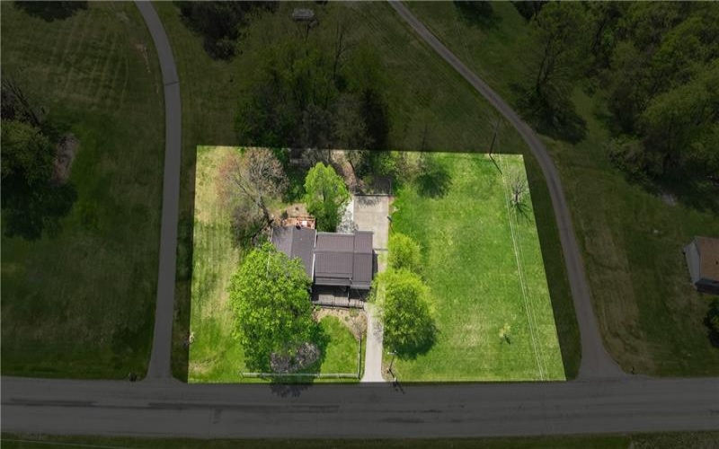 611 Cedar Grove Rd, Burgettstown, 15021, 4 Bedrooms Bedrooms, 10 Rooms Rooms,1.1 BathroomsBathrooms,Residential,For Sale,Cedar Grove Rd,1700171
