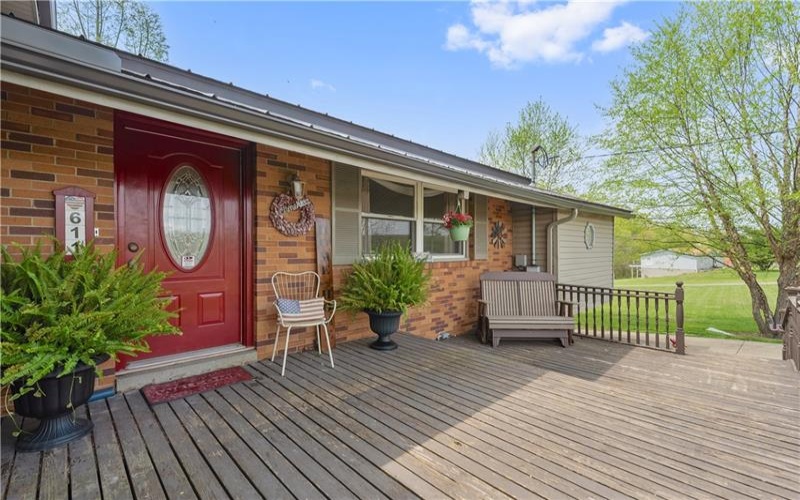 611 Cedar Grove Rd, Burgettstown, 15021, 4 Bedrooms Bedrooms, 10 Rooms Rooms,1.1 BathroomsBathrooms,Residential,For Sale,Cedar Grove Rd,1700171