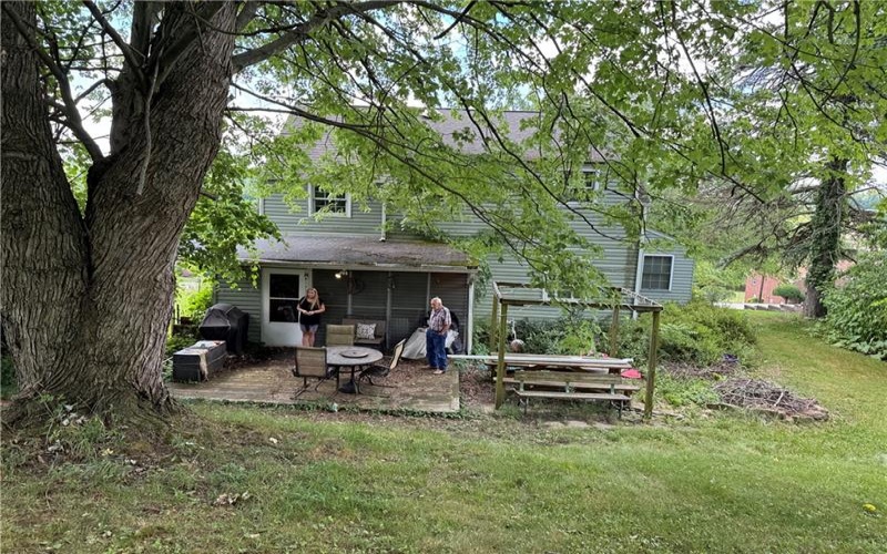 444 Franklin Farms Rd, Washington, 15301, 3 Bedrooms Bedrooms, 9 Rooms Rooms,1.1 BathroomsBathrooms,Residential,For Sale,Franklin Farms Rd,1671586