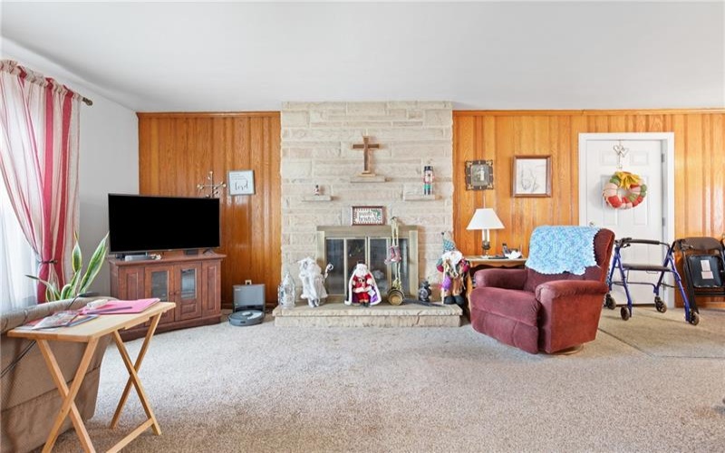726 Stoystown Rd, Somerset, 15501, 3 Bedrooms Bedrooms, ,1 BathroomBathrooms,Residential,For Sale,Stoystown Rd,1683732