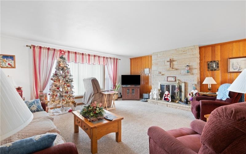 726 Stoystown Rd, Somerset, 15501, 3 Bedrooms Bedrooms, ,1 BathroomBathrooms,Residential,For Sale,Stoystown Rd,1683732