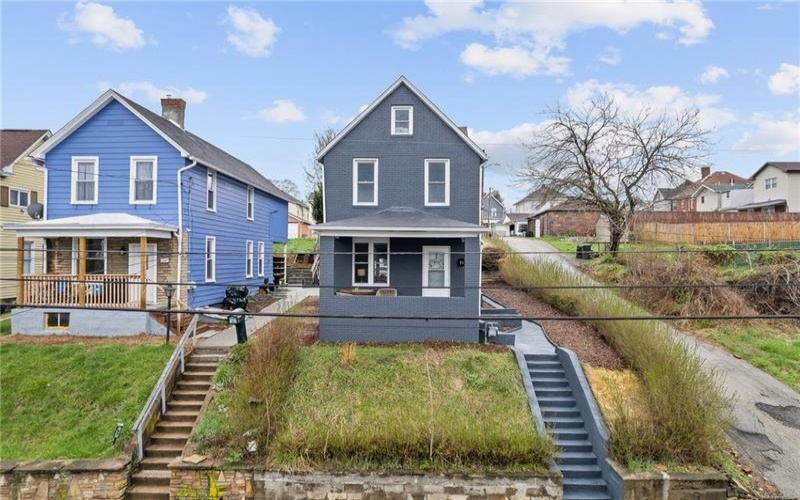 91 Watkins Avenue, Donora, 15033, 3 Bedrooms Bedrooms, 6 Rooms Rooms,1.1 BathroomsBathrooms,Residential,For Sale,Watkins Avenue,1695541