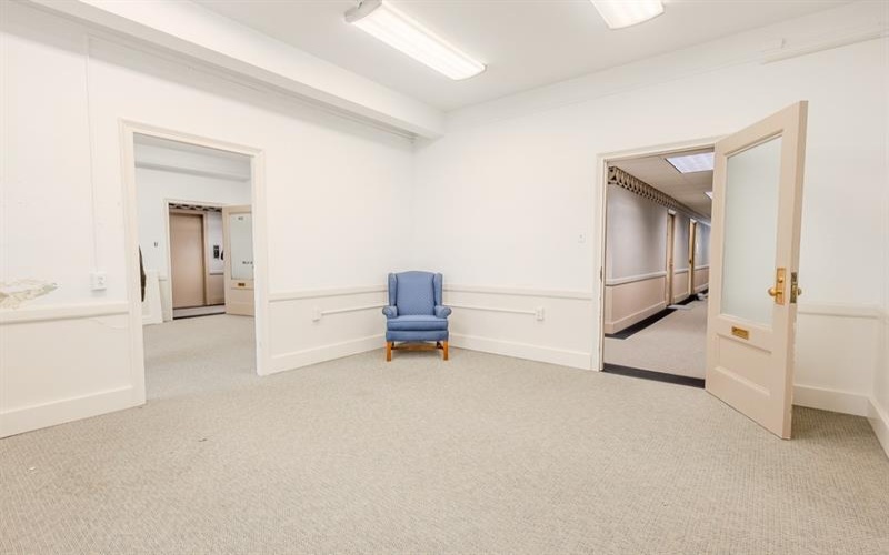 816 Ligonier Street, Suite 402, Latrobe, 15650, ,Commercial-industrial-business,For Sale,Ligonier Street, Suite 402,1699600