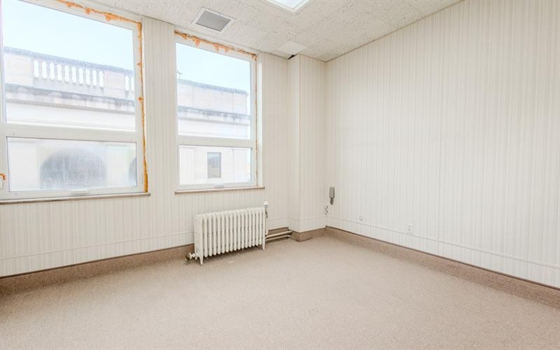 816 Ligonier Street, Suite 402, Latrobe, 15650, ,Commercial-industrial-business,For Sale,Ligonier Street, Suite 402,1699600