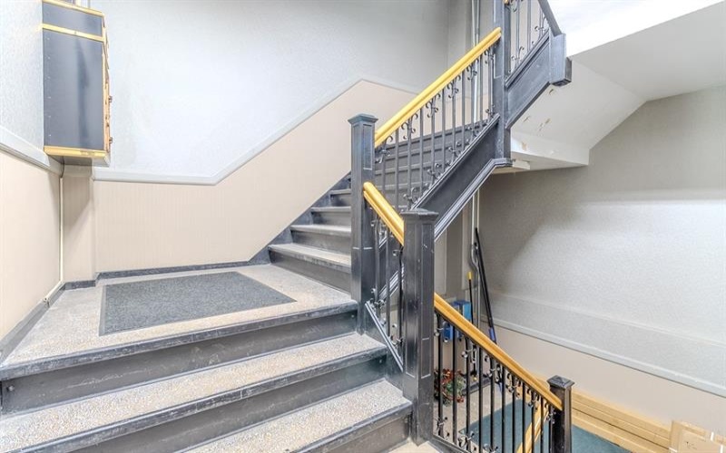 816 Ligonier Street, Suite 402, Latrobe, 15650, ,Commercial-industrial-business,For Sale,Ligonier Street, Suite 402,1699600