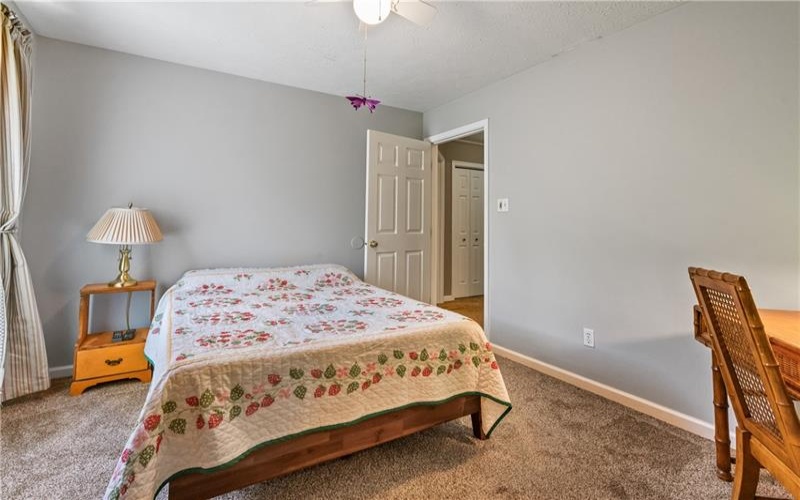 348 Treetop Dr, Canonsburg, 15317, 3 Bedrooms Bedrooms, 9 Rooms Rooms,2.1 BathroomsBathrooms,Residential,For Sale,Treetop Dr,1699877